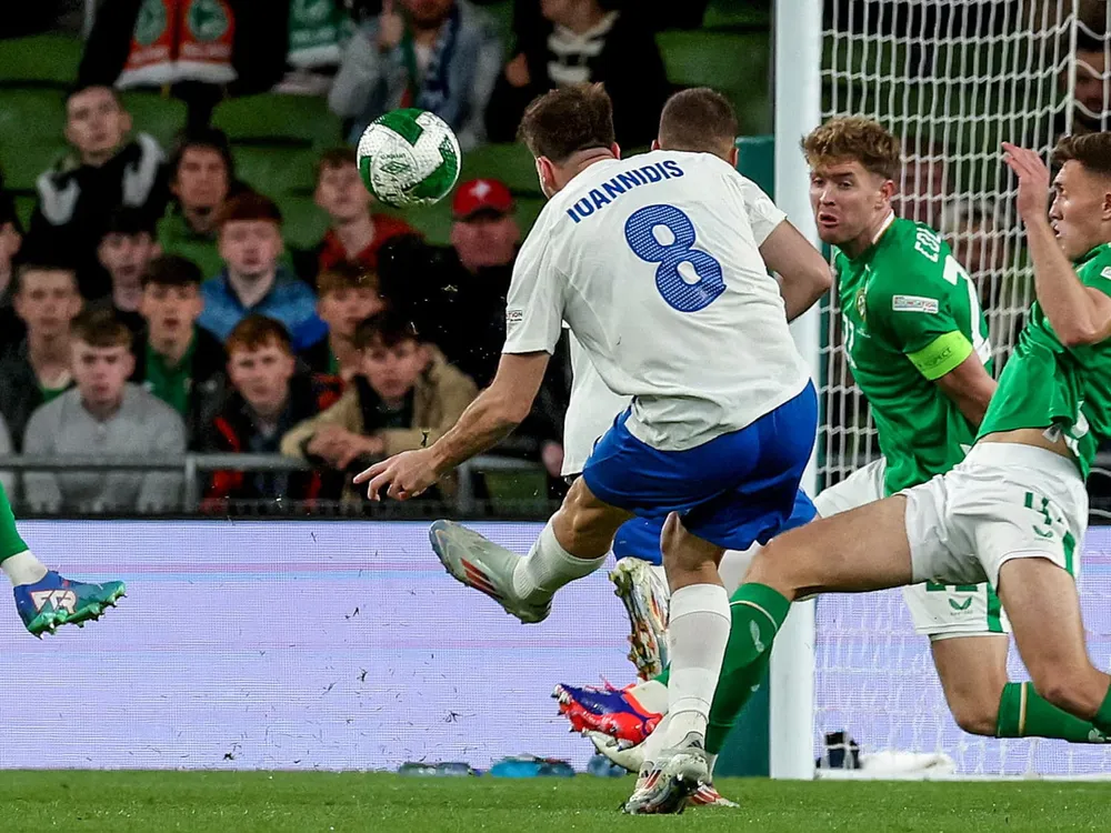 danh-bai-hy-lap-doi-tuyen-anh-moi-di-vao-lich-su (3).jpg