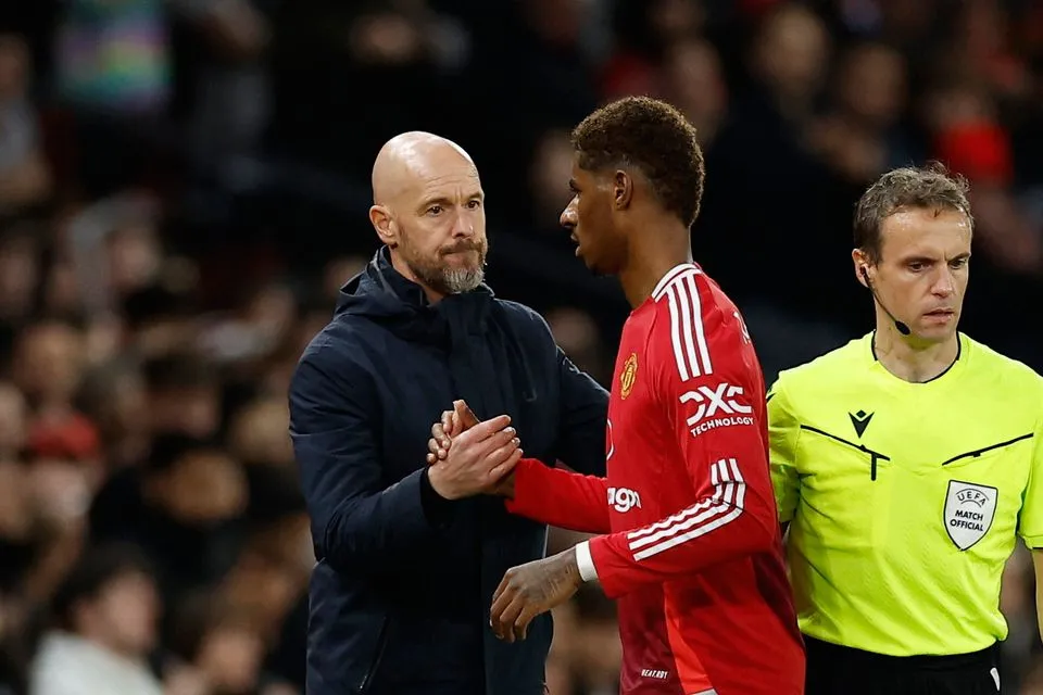 hlv-ten-hag-cao-tay-an-hon-sir-alex-ferguson (2).jpg