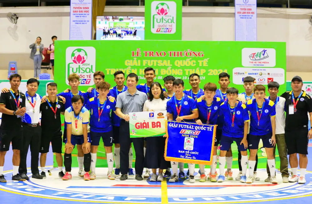 thai-son-nam-vo-dich-sau-cuoc-duoi-bat-nghet-tho (1).jpg