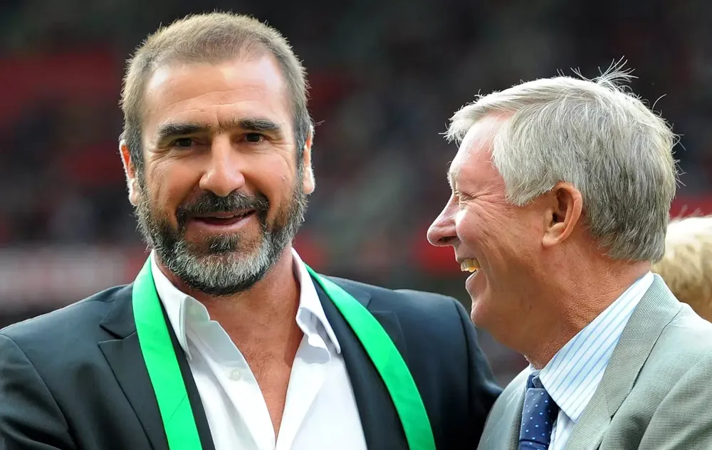Cựu đội trưởng MU Eric Cantona chỉ trích quyết định loại bỏ Sir Alex Ferguson của đội bóng cũ. Ảnh: GETTY. Sir Alex Ferguson