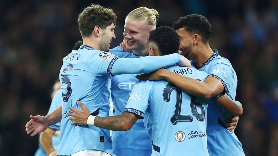 tien-ve-phil-foden-tro-lai-cang-loi-hai-voi-quai-vat-haaland (1).jpg