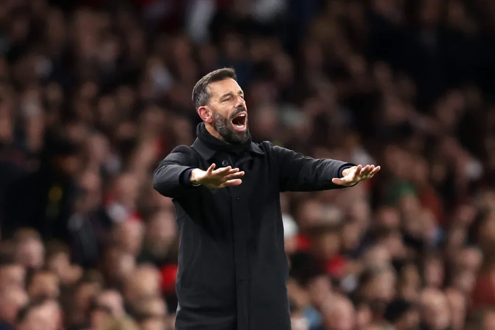 clb-man-united-va-nhiem-vu-phai-thang-chelsea (5).jpg