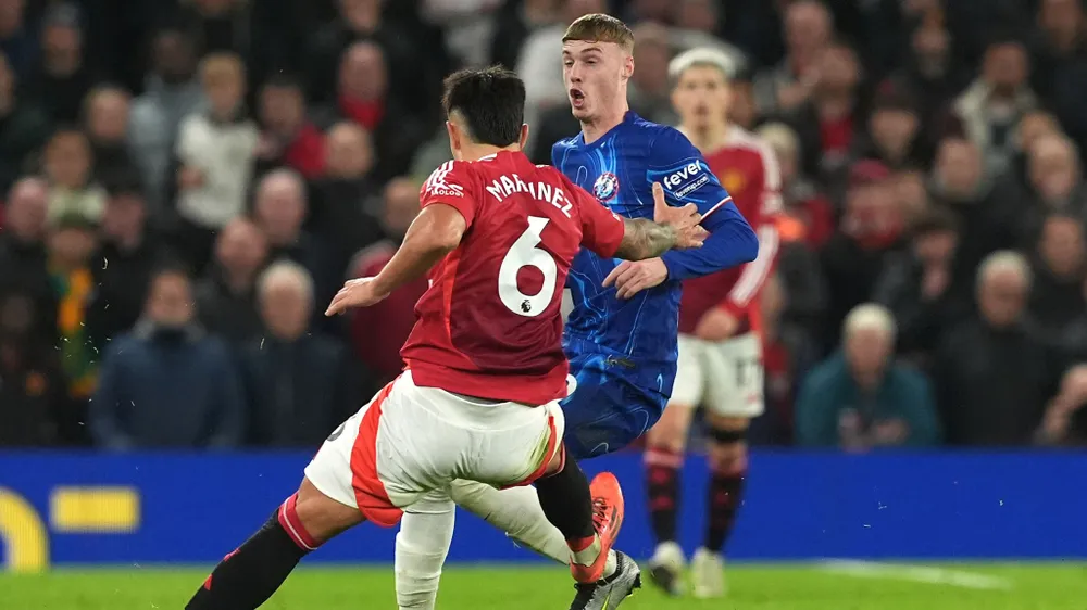 ruud-van-nistelrooy-ap-dung-quy-tac-vang-cua-ferguson (2).jpg