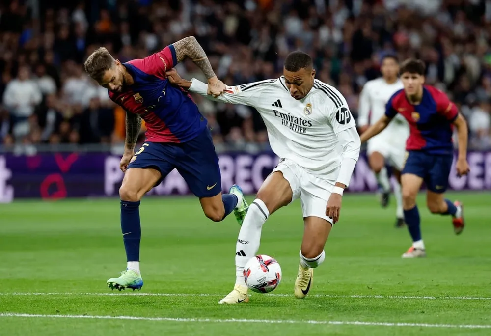 van-de-lon-nhat-cua-real-madrid-la-sieu-sao-mbappe (2).jpg