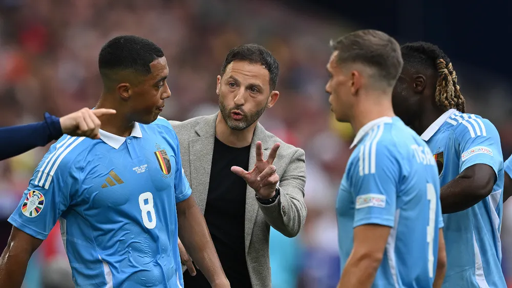 quy-do-khong-con-duong-lui-truoc-doi-tuyen-y (2).jpg