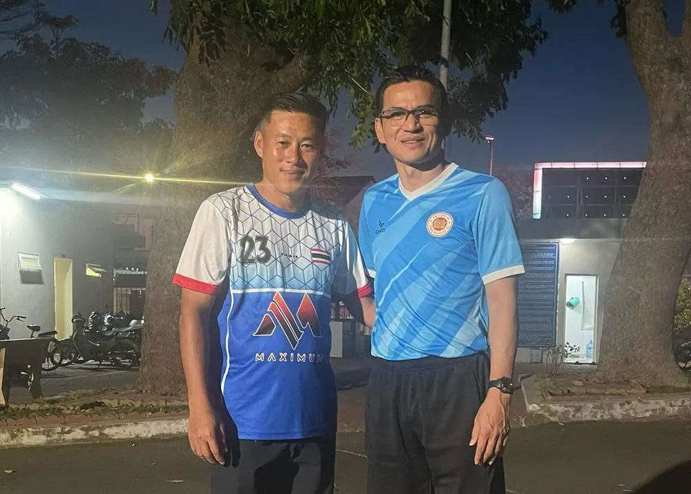 tro-giup-khan-cap-cho-ngoai-binh-tshamal-bi-thuong-nang-do-cuop (5).jpg