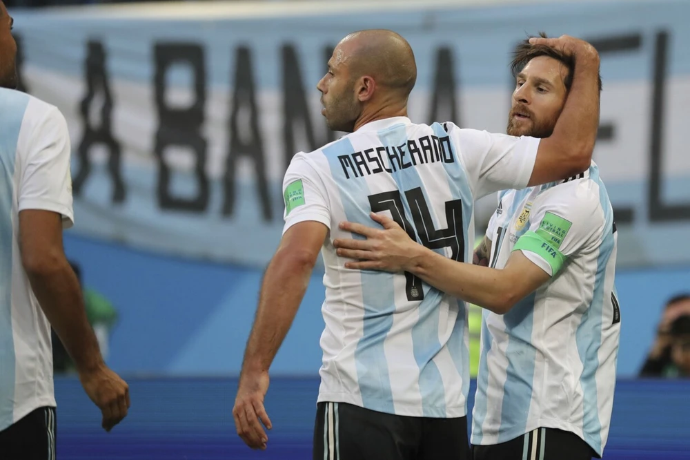 nong-sieu-sao-messi-gia-han-hop-dong-voi-inter-miami-den-sau-world-cup-2026 (1).jpg