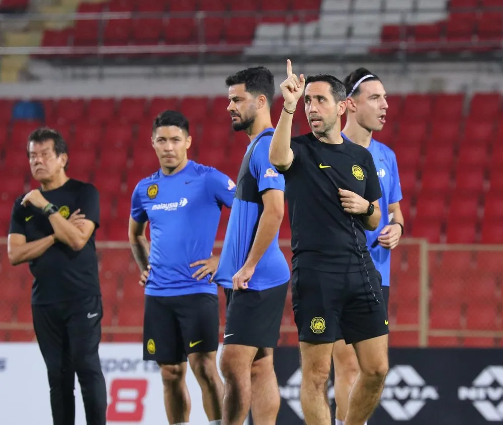 tuyen-thai-lan-sang-viet-nam-mo-man-chien-dich-aff-cup (4).jpg