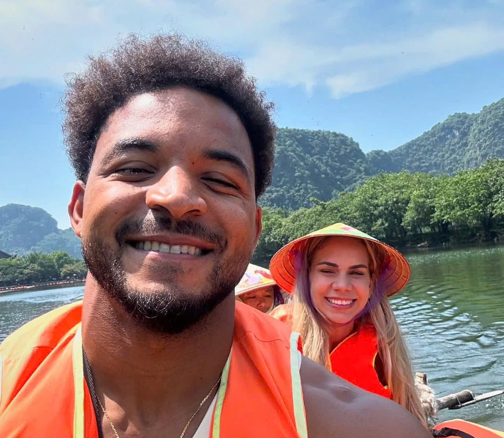 ngoai-binh-nhap-tich-nguyen-xuan-son-lan-dau-tien-noi-ve-tuyen-viet-nam-va-tien-linh (5).jpg