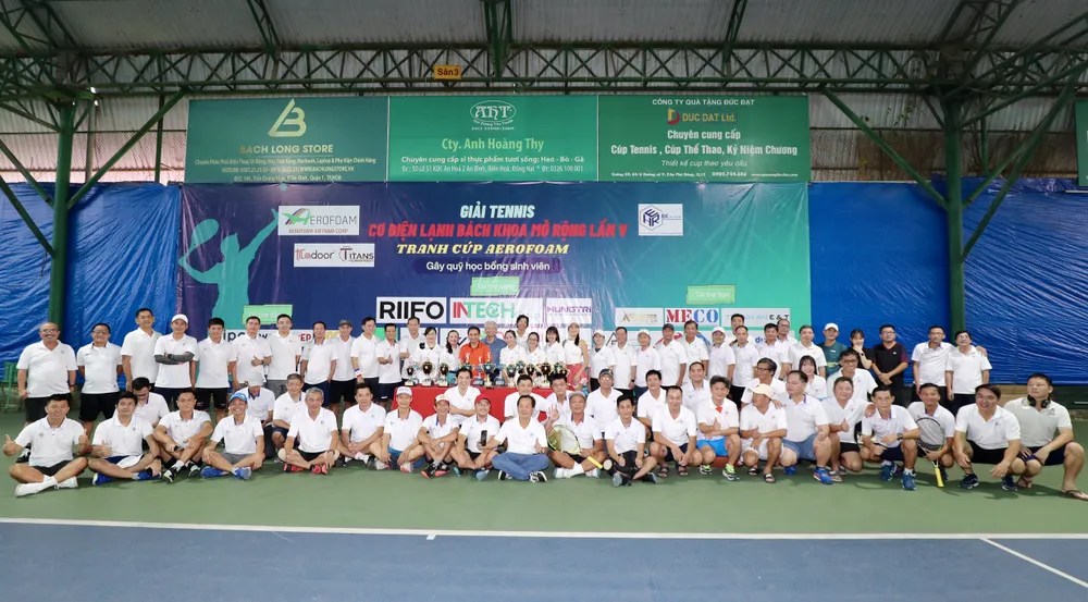 y-nghia-giai-quan-vot-bach-khoa-chung-tay-vi-sinh-vien-ngheo (4).JPG