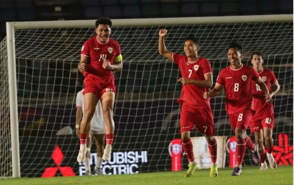 doi-tuyen-indonesia-gap-bat-loi-truoc-tran-quyet-dau-viet-nam (2).jpg