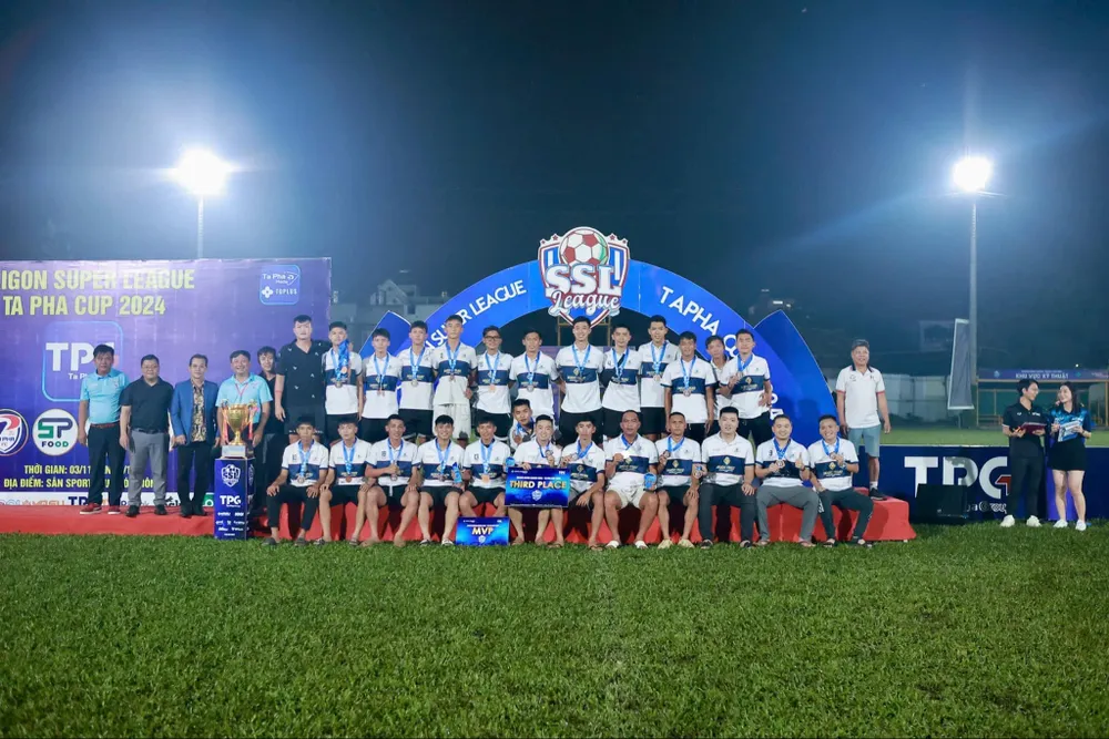 co-do-dang-quang-saigon-super-league-ta-pha-cup-2024 (1).jpg