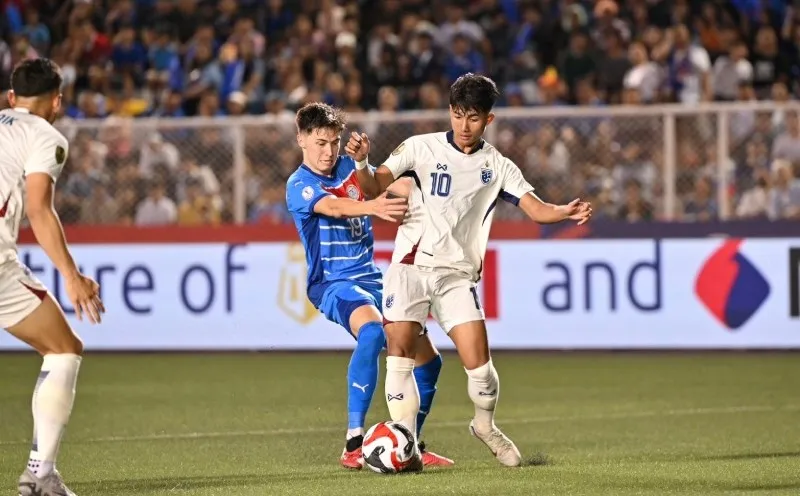 thua-philippines-1-2-sau-52-nam-bai-hoc-dat-gia-cho-tuyen-thai-lan (1).jpg