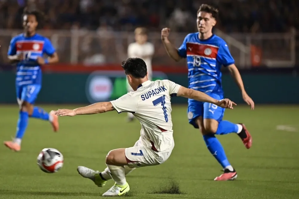 tuyen-thai-lan-tung-doi-hinh-manh-nhat-de-quyet-dau-philippines (2).jpg