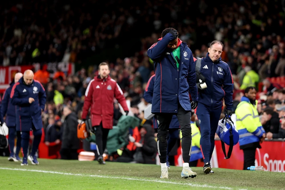 thuc-te-phu-phang-va-tin-buon-cho-clb-man-united (1).jpeg