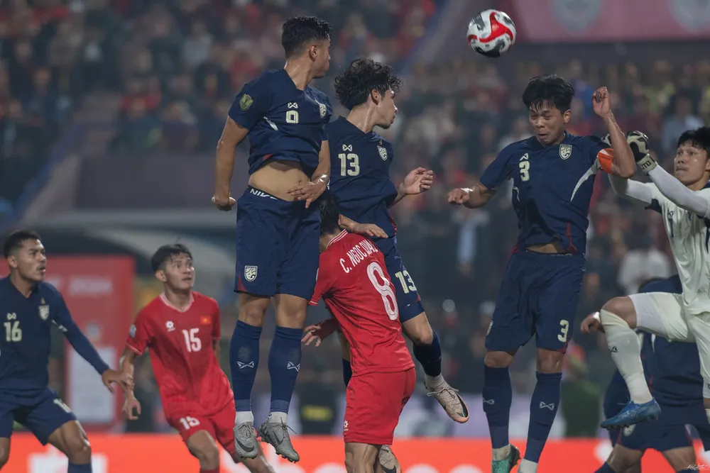 sai-lam-va-co-hoi-dao-nguoc-tinh-the-cua-tuyen-thai-lan (2).jpg