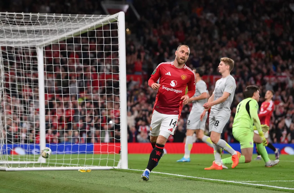 soc-man-united-doi-dien-nguy-co-rot-hang (2).jpg