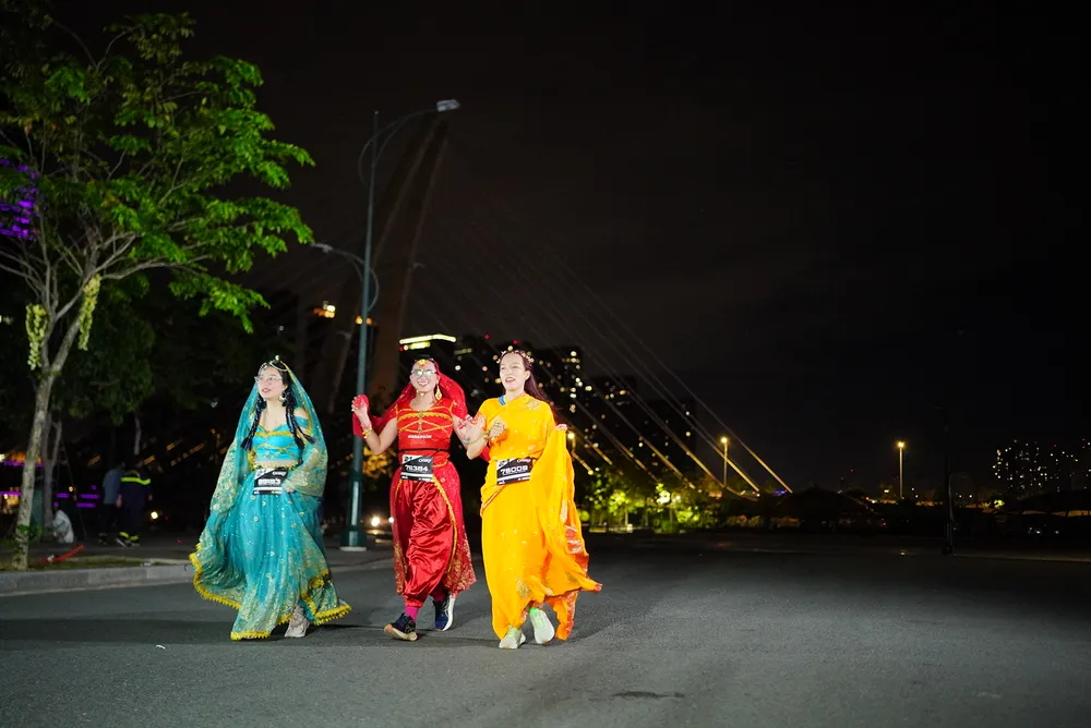 nu-hon-chien-thang-o-run-to-live (15).jpg