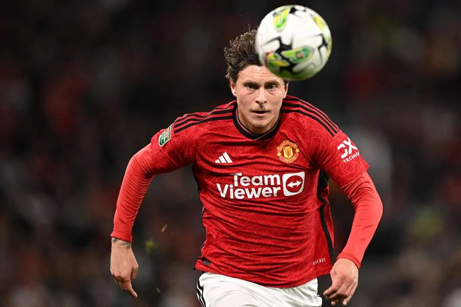 Lindelof đã không còn suất đá chính ở MU khiến anh phải ra đi. Ảnh: GETTY. hlv-ruben-amorim-sa-thai-3-4-cau-thu-man-united (1).jpeg