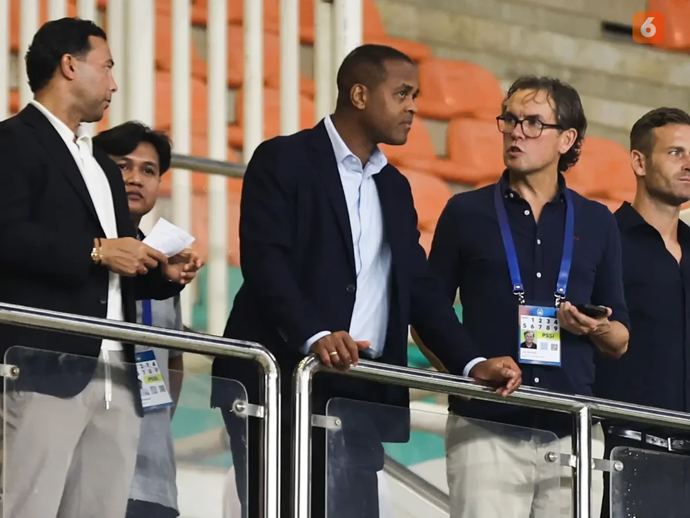 Màn ra mắt tệ hại của Kluivert với tuyển Indonesia sau bốn lần bất bại. hlv-kluivert-giac-mo-va-tri-tuong-tuong-cua-doi-tuyen-indonesia (3).png