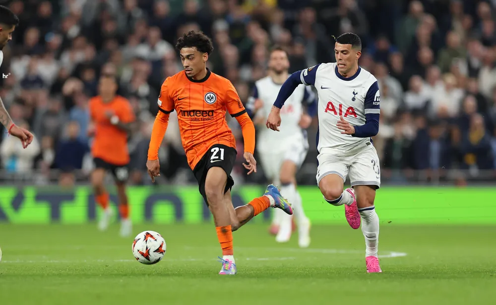 tottenham-truy-tim-ke-phan-boi-lam-ro-ri-thong-tin-noi-bo (1).jpg