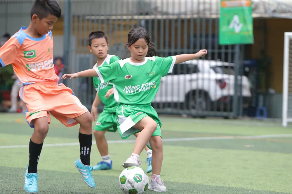 festival-bong-da-hoc-duong-tp-hcm-ngay-cang-lon-manh (5).jpg