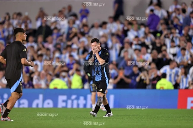 messi-khong-con-chac-suat-o-doi-tuyen-argentina (2).jpg