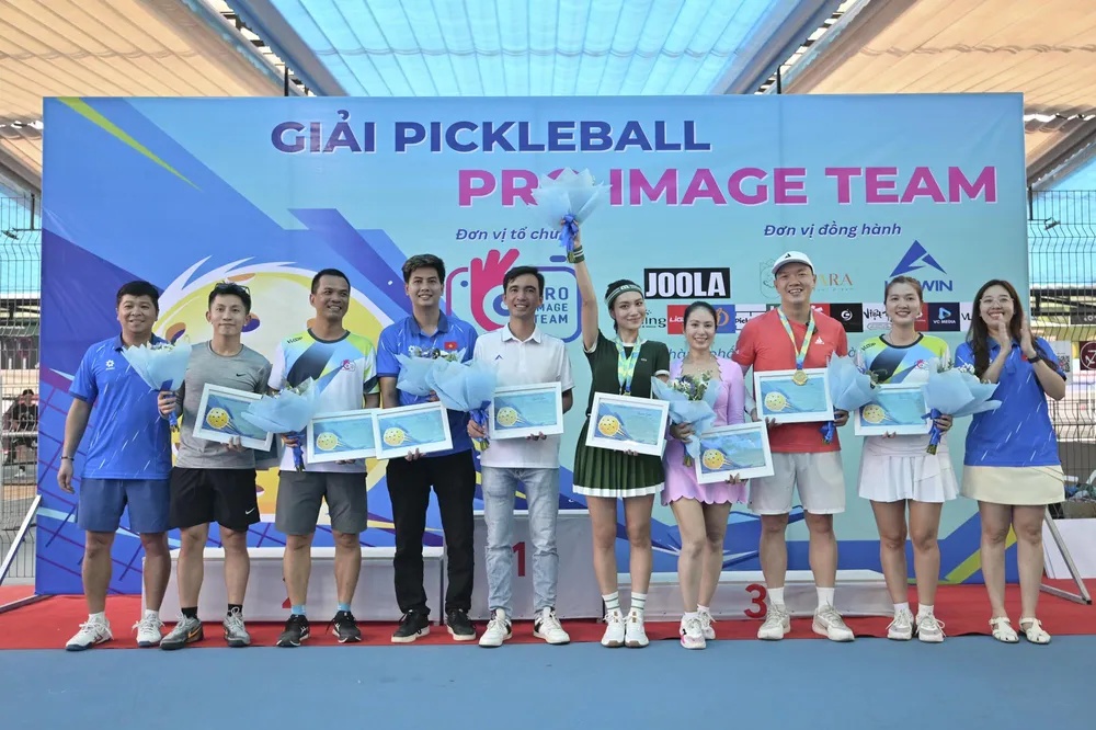giai-pickleball-pro-image-2025-san-choi-gan-ket-doi-ngu-nguoi-lam-bao (16).JPG