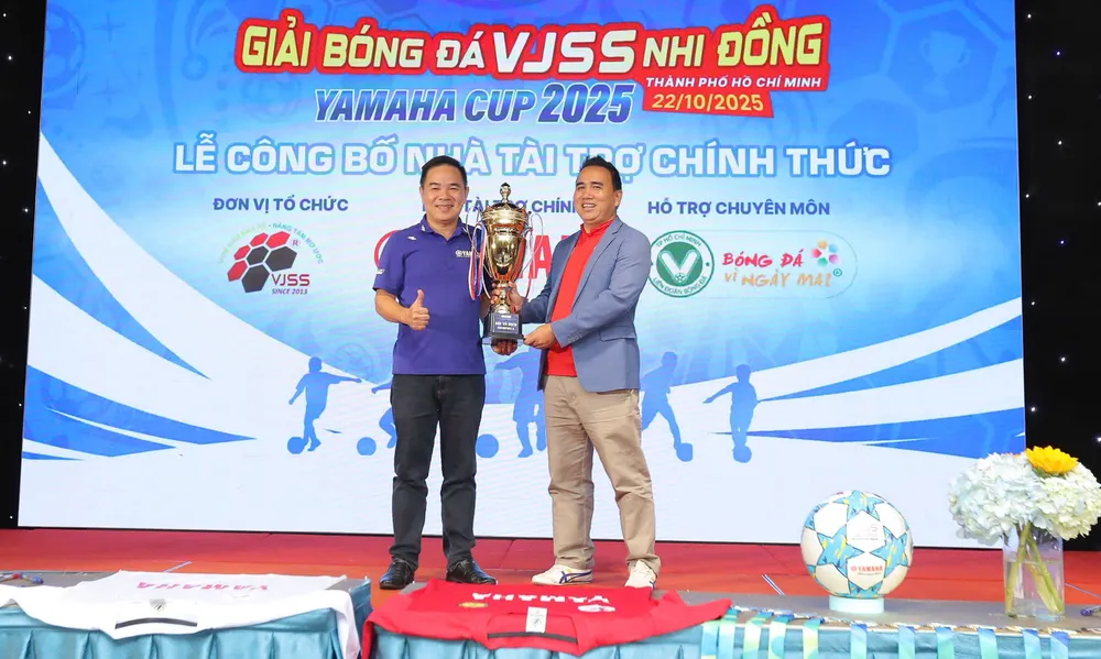 32-doi-bong-480-cau-thu-nhi-tranh-yamaha-cup-2025 (7).jpg