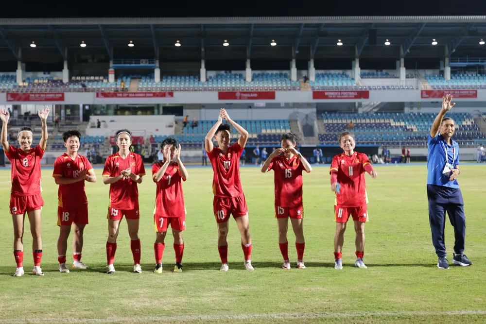 tuyen-viet-nam-roi-vao-the-tu-chien-voi-philippines (3).jpg