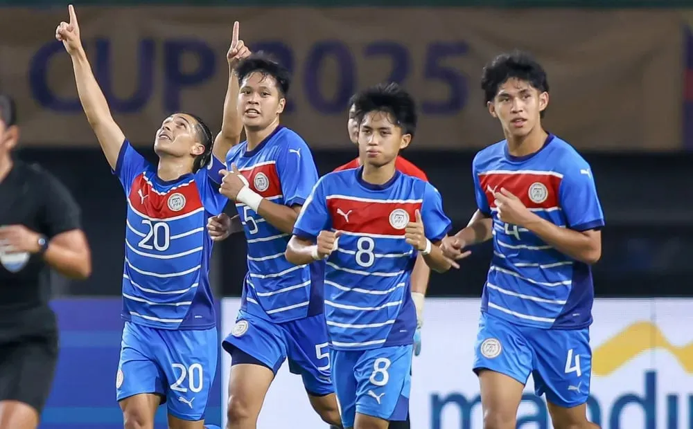 bat-ngo-voi-suc-manh-cua-doi-thu-u-22-viet-nam-o-ban-ket-sea-games (3).jpg