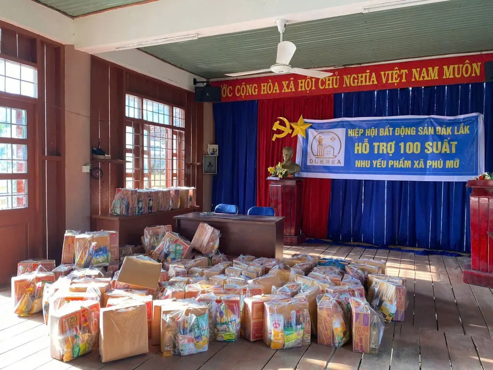 y-nghia-giai-pickleball-huong-ve-dong-bao-vung-lu-dak-lak (4).jpg