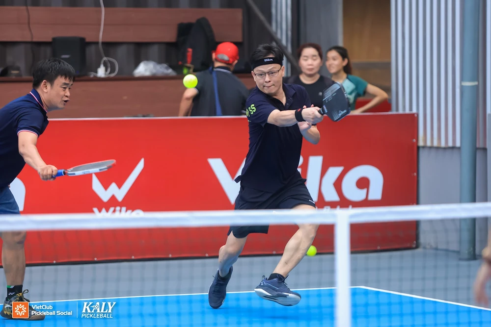 vietclub-va-khuc-khai-hoan-sea-games-voi-phong-vien-the-thao-tp-hcm (10).JPG