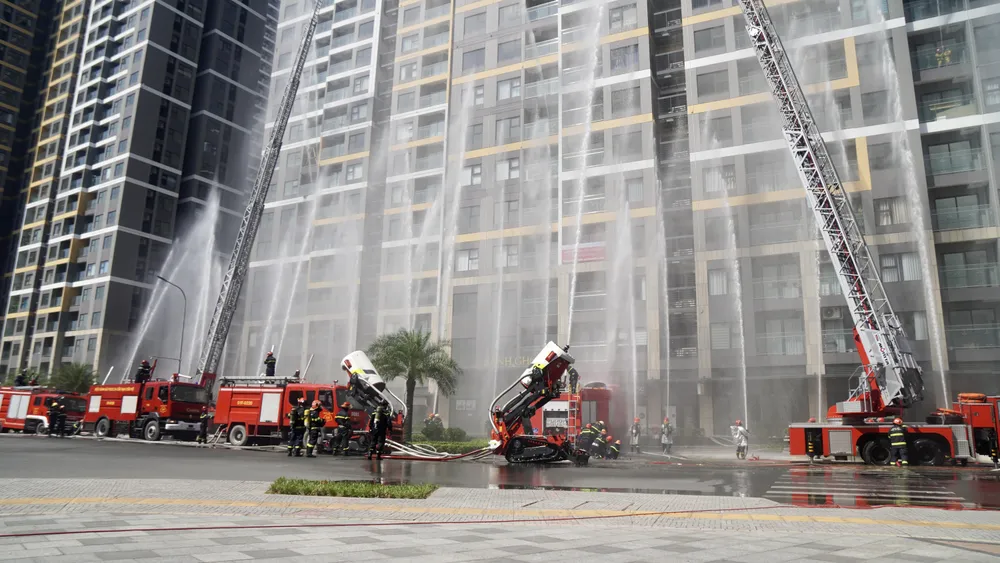 TP.HCM-diễn-tập-chữa-cháy-cứu-nạn-cứu-hộ-lớn-nhất-năm 2025 (62).JPG