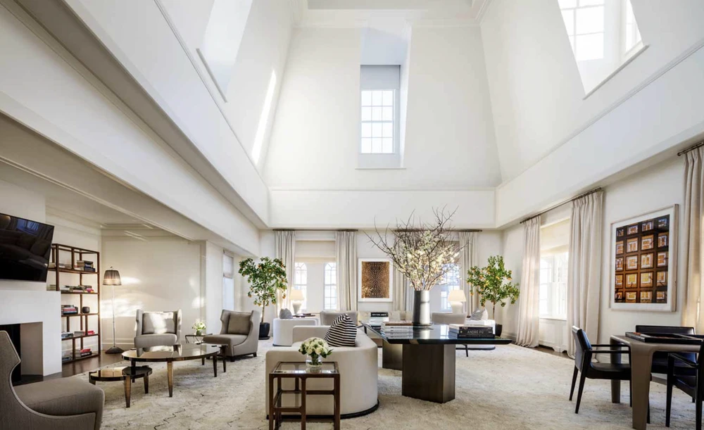 Ngoài phòng ở tuyệt đẹp khách hàng còn được thưởng thức những bữa tiệc do đầu bếp nổi tiếng chế biến. Ảnh: The Dmarge.