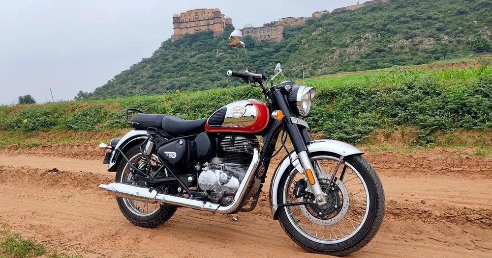 Xe máy cổ điển Royal Enfield Classic 350 có gì đặc biệt. Ảnh: Hotcars. Xe máy cổ điển Royal Enfield Classic 350 có gì đặc biệt. Ảnh: Hotcars.
