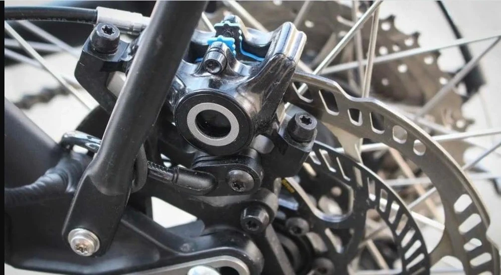 Bosch đã đưa công nghệ ABS vào hệ thống hoạt động của phanh xe đạp điện. Ảnh:Rideapart.