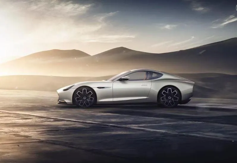 Chiếc xe GT sẽ sử dụng hai pin, một trong đường hầm trung tâm và một ở trục sau. Ảnh: Hotcars. Chiếc xe GT sẽ sử dụng hai pin, một trong đường hầm trung tâm và một ở trục sau. Ảnh: Hotcars.