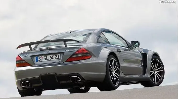 Mercedes-Benz SL 65 AMG Black Series - 203 MPH. Ảnh: Hotcars.