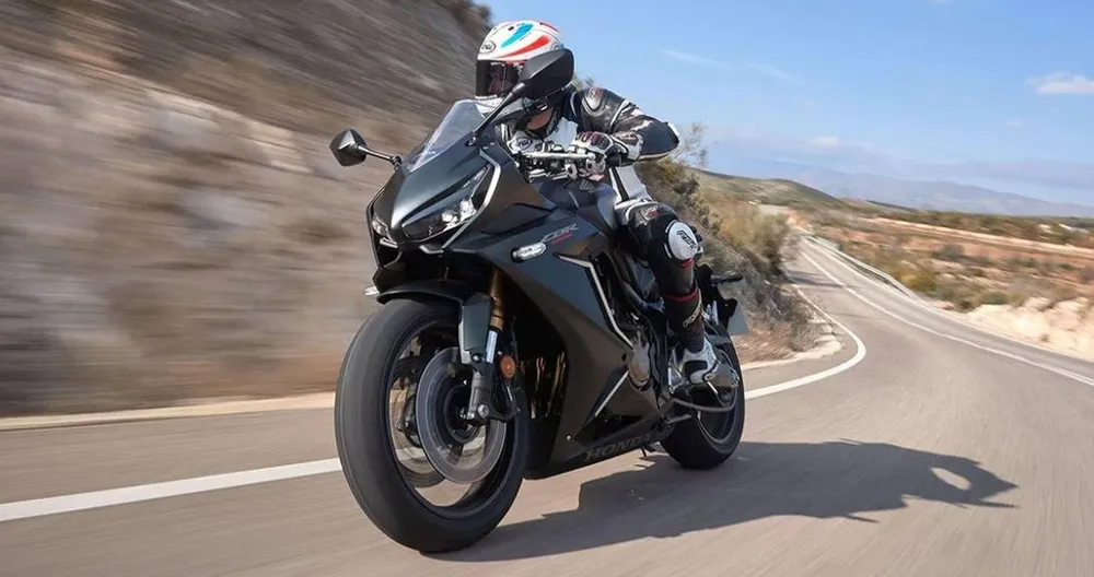 Honda CBR 650R với giá 9.799 đô la (tương đương 230 triệu đồng). Ảnh: Hotcars.