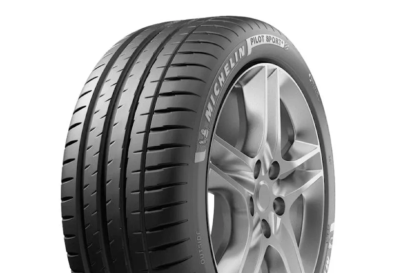 Bánh xe và lốp xe. Ảnh: Carbuzz.