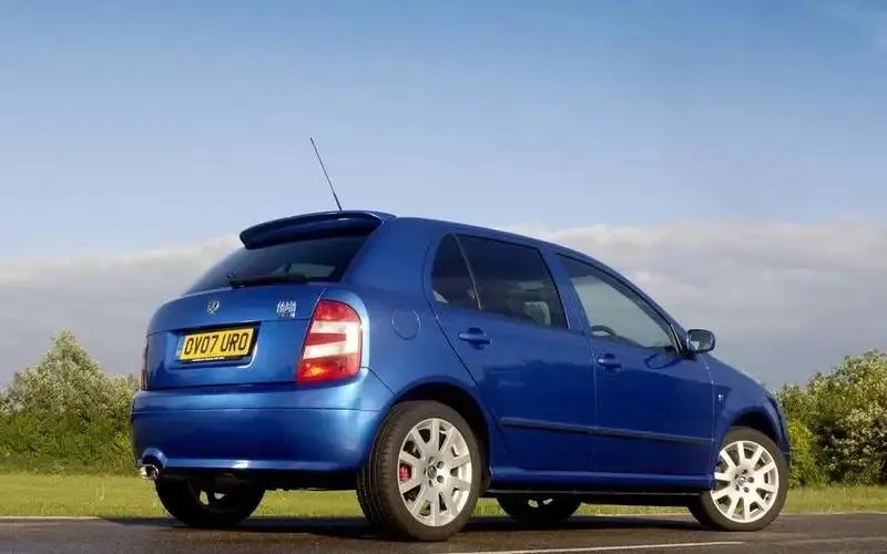 Skoda Fabia vRS. Ảnh: Autocar. Skoda Fabia vRS. Ảnh: Autocar.