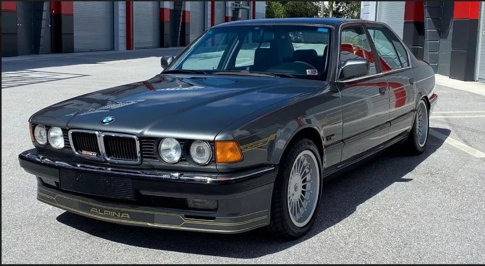 Alpina B12 5.0. Ảnh: Hotcars. Alpina B12 5.0. Ảnh: Hotcars.