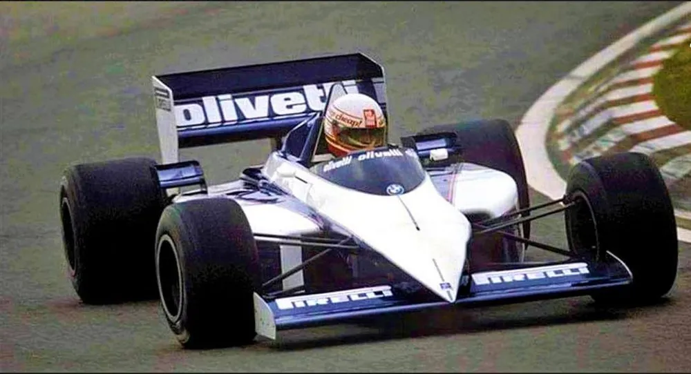 BMW M12/13. Ảnh: Hotcars. BMW M12/13. Ảnh: Hotcars.