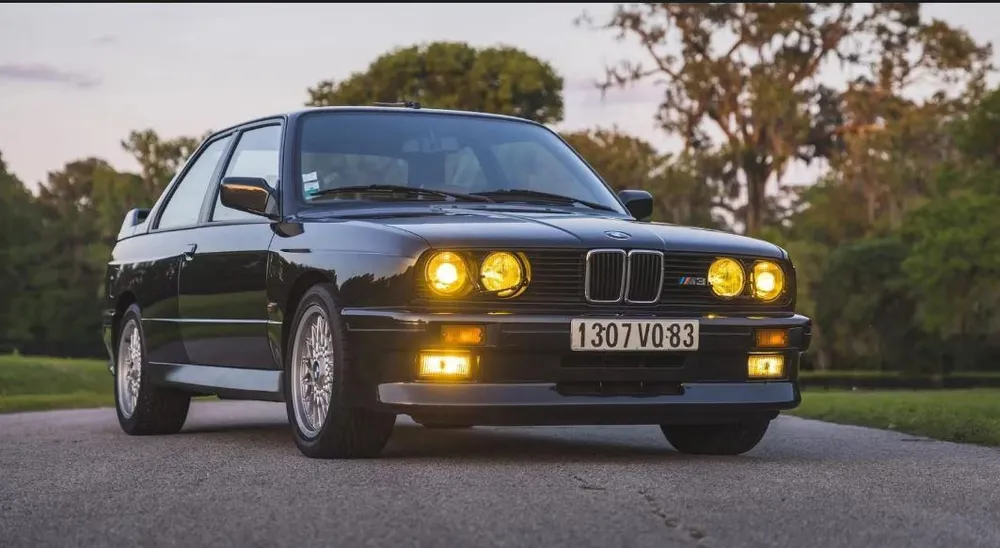 BMW M3 (E30). Ảnh: Hotcars. BMW M3 (E30). Ảnh: Hotcars.