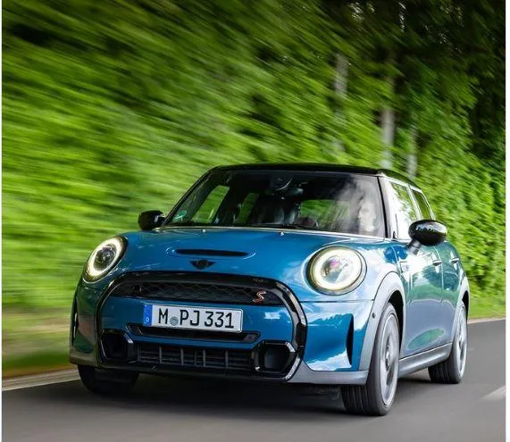 2022 Mini Cooper. Ảnh: Motorbiscuit. 2022 Mini Cooper. Ảnh: Motorbiscuit.