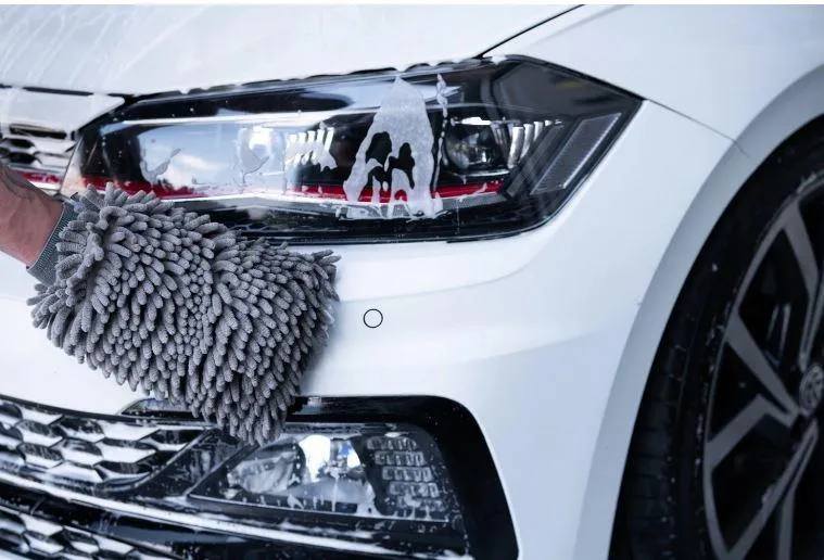 Bạn không thể sử dụng máy rửa xe. Ảnh: Motorbiscuit.