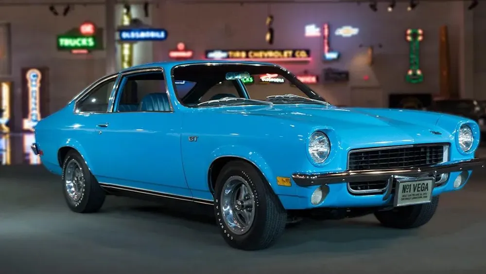 10 chiếc xe bán chạy như tôm tươi nhưng cuối cùng lại làm hỏng thương hiệu. Ảnh: Hotcars. 10 chiếc xe bán chạy như tôm tươi nhưng cuối cùng lại làm hỏng thương hiệu. Ảnh: Hotcars.