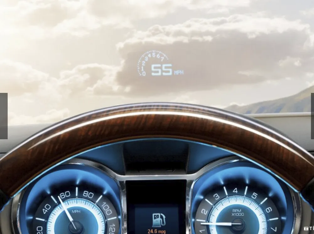 Màn hình hiển thị Head-up. Ảnh: Motorbiscuit. Màn hình hiển thị Head-up. Ảnh: Motorbiscuit.