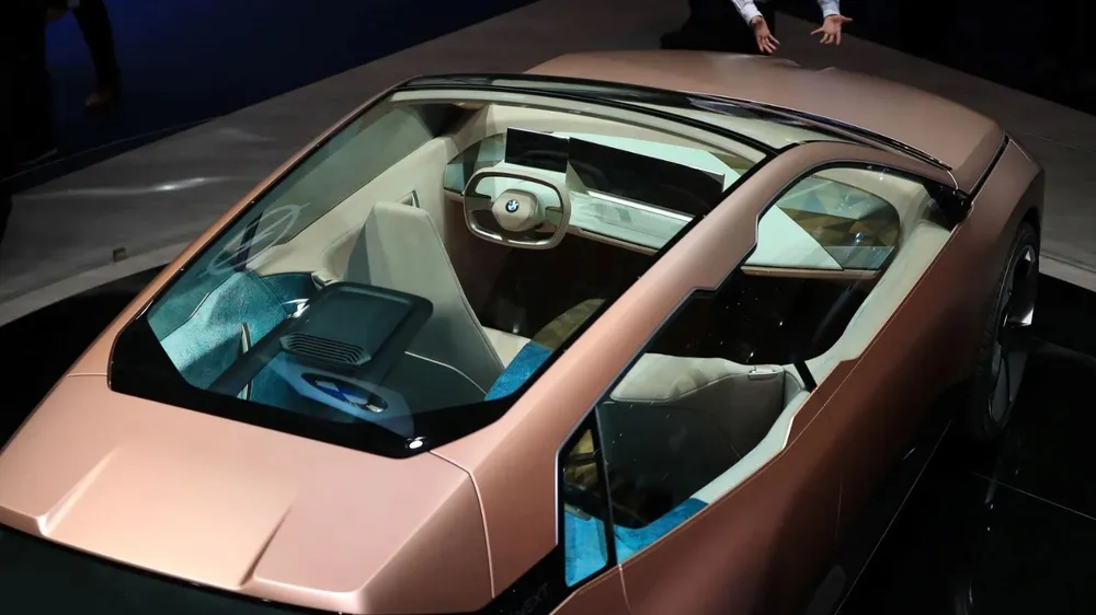 Các loại cửa sổ trời. Ảnh: Motorbiscuit.